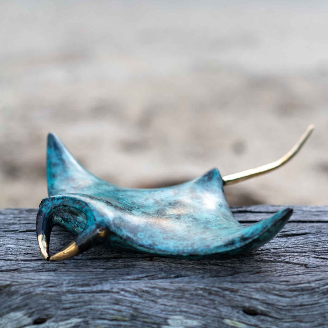 Extra Large Manta Ray | Aged Brass