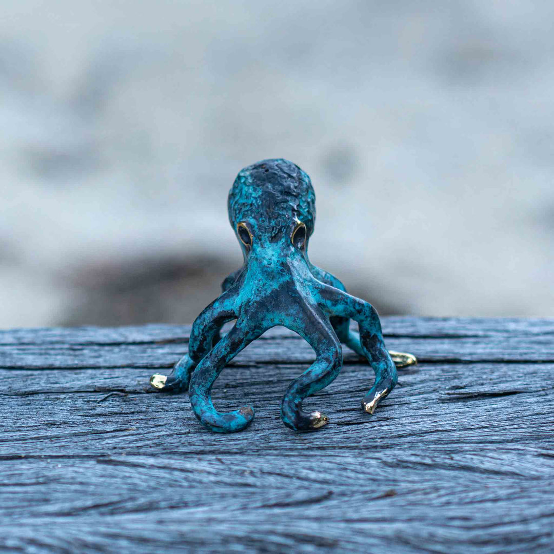 Medium Octopus | Aged Brass
