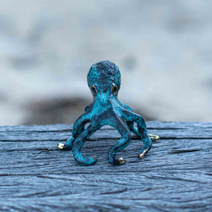 Medium Octopus | Aged Brass
